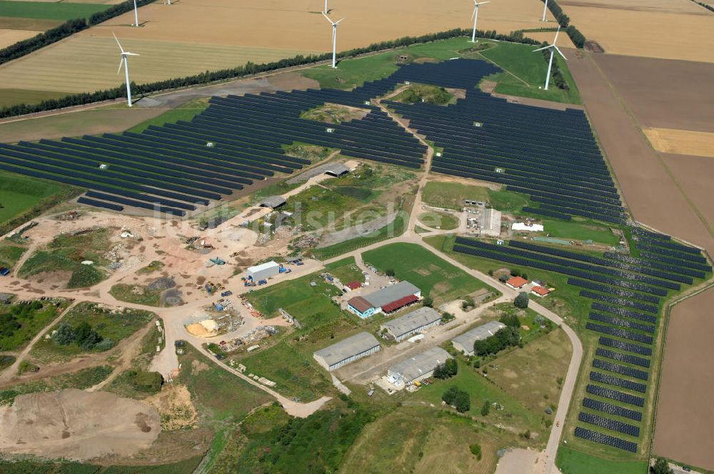 Eckolstädt von oben - Freifeld-Solarkraftwerk in Eckolstädt / Thüringen