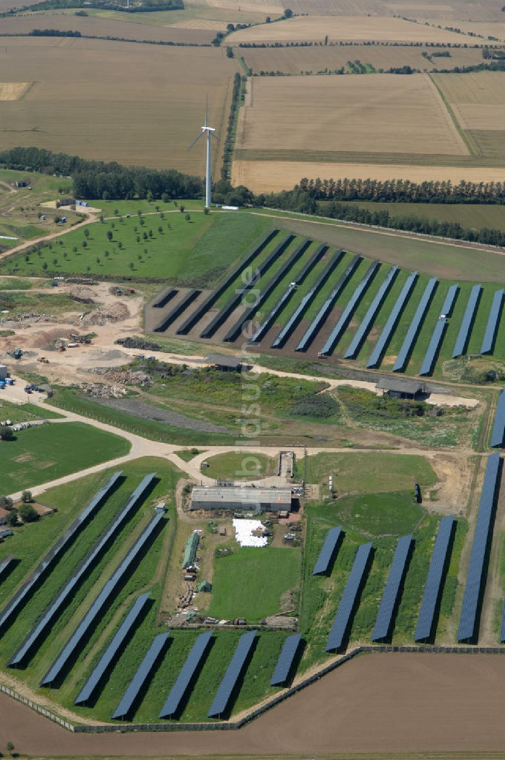 Eckolstädt von oben - Freifeld-Solarkraftwerk in Eckolstädt / Thüringen