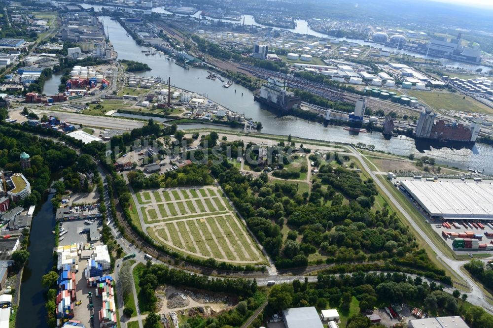 Hamburg aus der Vogelperspektive: Freifläche / Grünfläche in Hamburg-Mitte / Wilhelmsburg