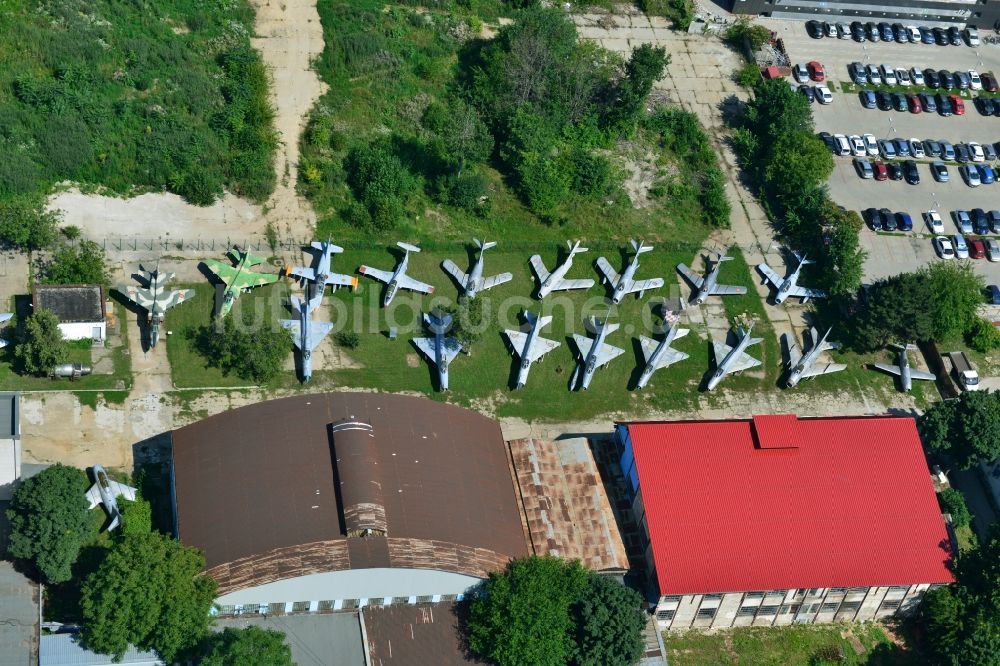 Luftbild Bukarest - Freiflächen des Nationalen Luftfahrtmuseum in Bukarest in Rumänien