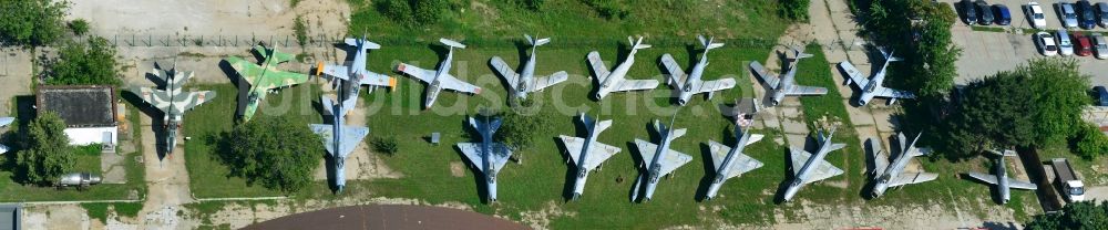 Luftaufnahme Bukarest - Freiflächen des Nationalen Luftfahrtmuseum in Bukarest in Rumänien