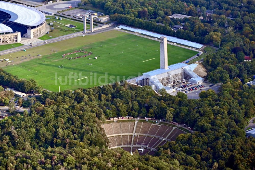 Berlin aus der Vogelperspektive: Freilicht- Bühne der Waldbühne Berlin