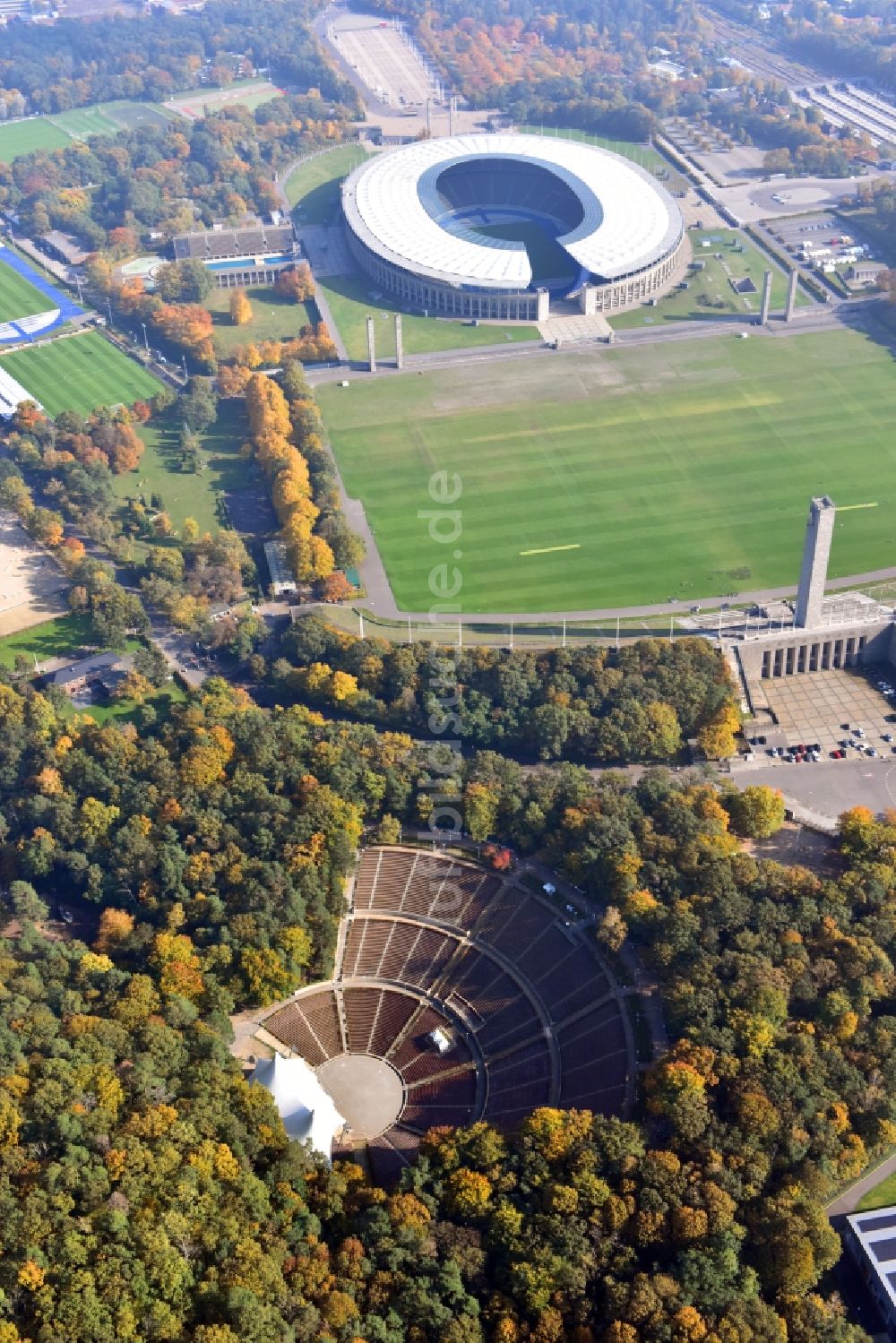 Luftbild Berlin - Freilicht- Bühne Der Waldbühne Berlin