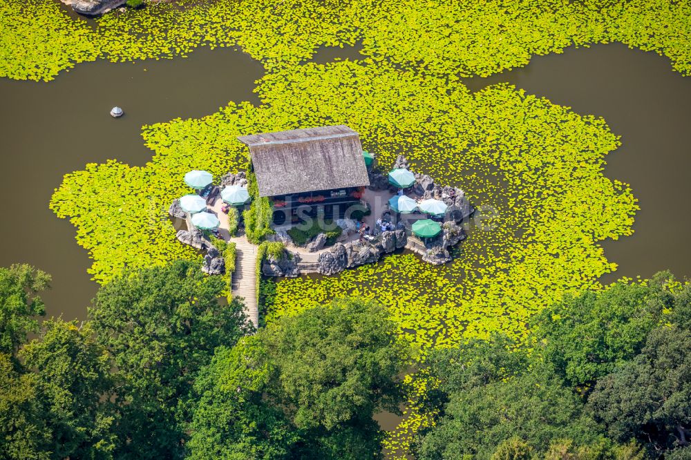 Isselburg von oben - Freiluft- Gaststätten Schweizer Häuschen in Isselburg im Bundesland Nordrhein-Westfalen, Deutschland