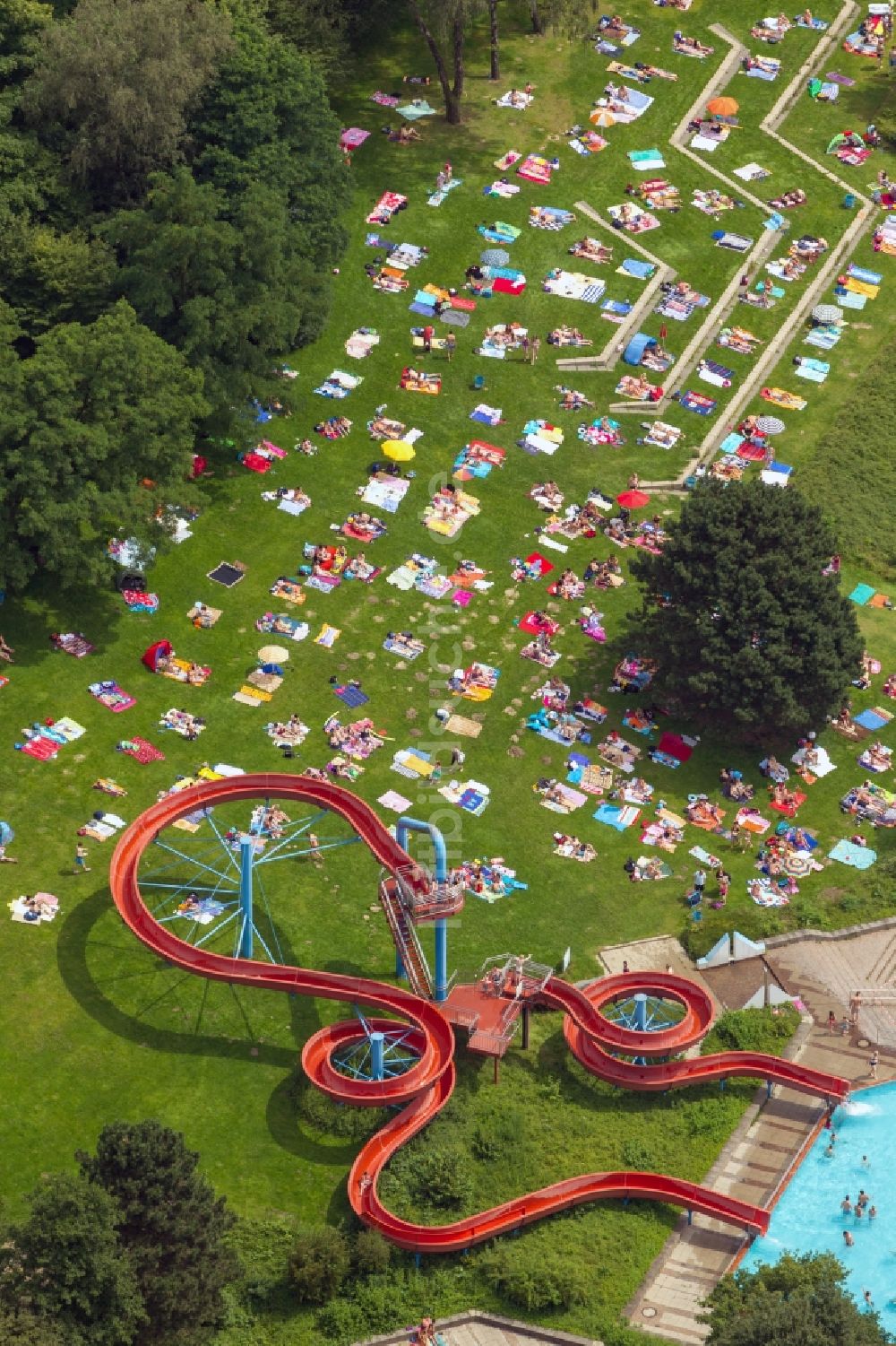 Herten von oben - Freizeitbad Copa Ca Backum in Herten im Bundesland Nordrhein-Westfalen