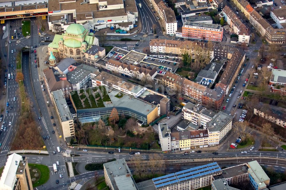 Essen aus der Vogelperspektive: Freizeiteinrichtung Hauptbad in Essen im Bundesland Nordrhein-Westfalen