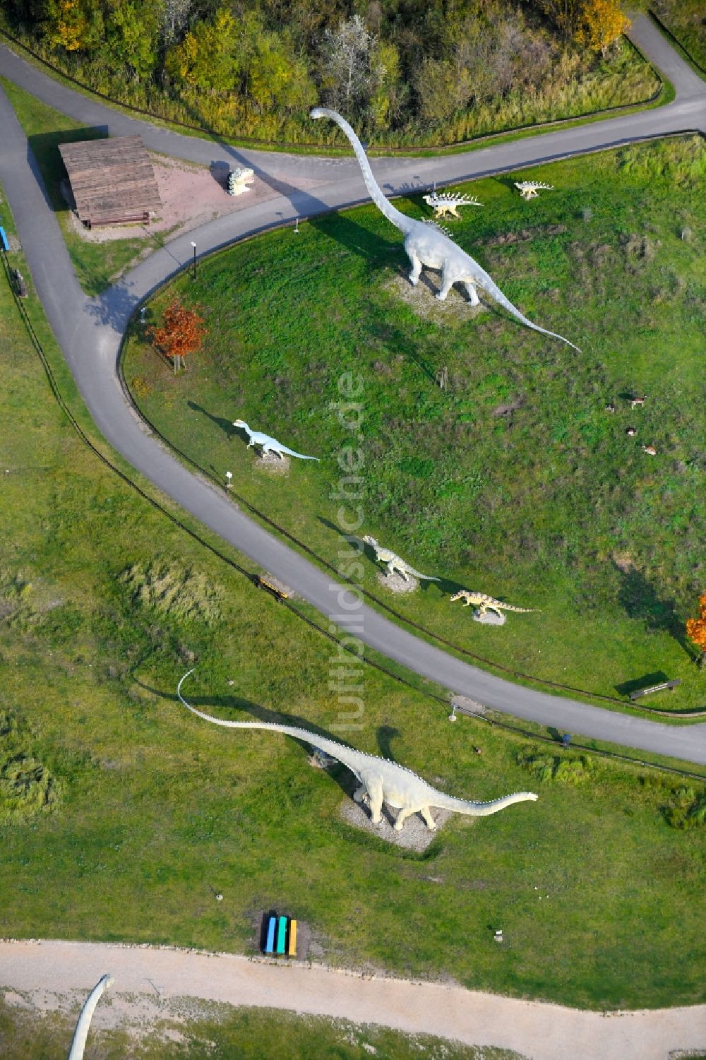 Luftbild Germendorf - Freizeitzentrum Dinopark Germendorf An den Waldseen in Oranienburg im Bundesland Brandenburg, Deutschland