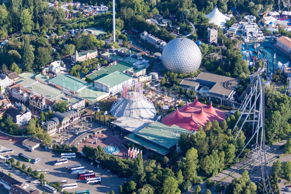 Rust von oben - Freizeitzentrum Europapark in Rust im Bundesland Baden-Württemberg, Deutschland