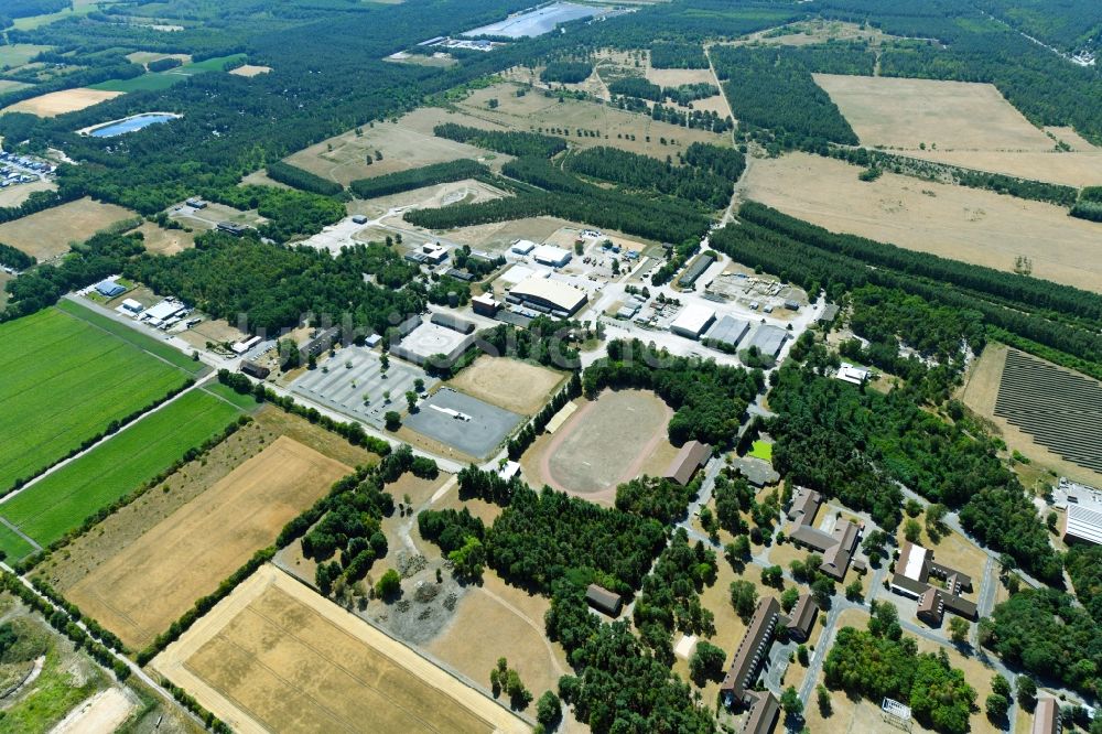 Luftaufnahme Wesendorf - Freizeitzentrum Hammerstein Park Wesendorf entlang der Lange Straße in Wesendorf im Bundesland Niedersachsen, Deutschland