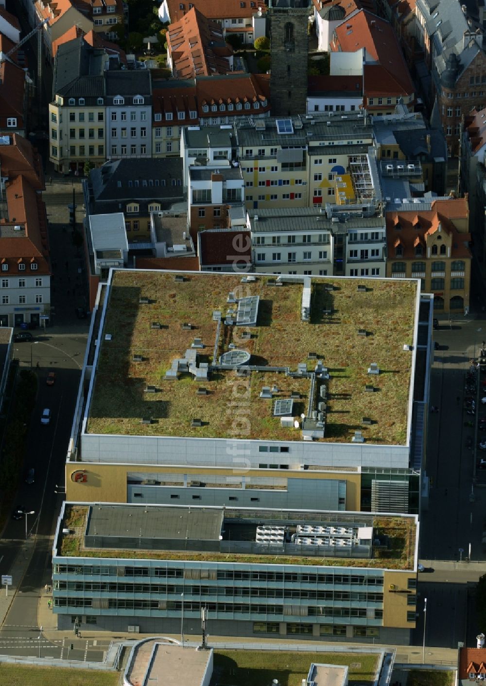 Erfurt von oben - Freizeitzentrum - Kino - Gebäude in Erfurt im Bundesland Thüringen