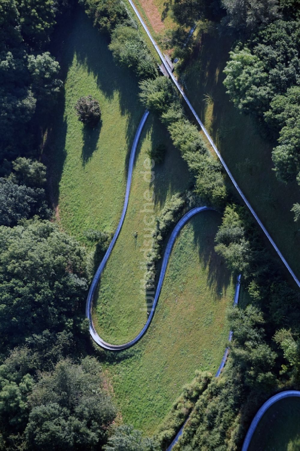 Kohren-Sahlis aus der Vogelperspektive: Freizeitzentrum der Rodelbahn Sommerrodelbahn in Kohren-Sahlis in Kohren-Sahlis im Bundesland Sachsen