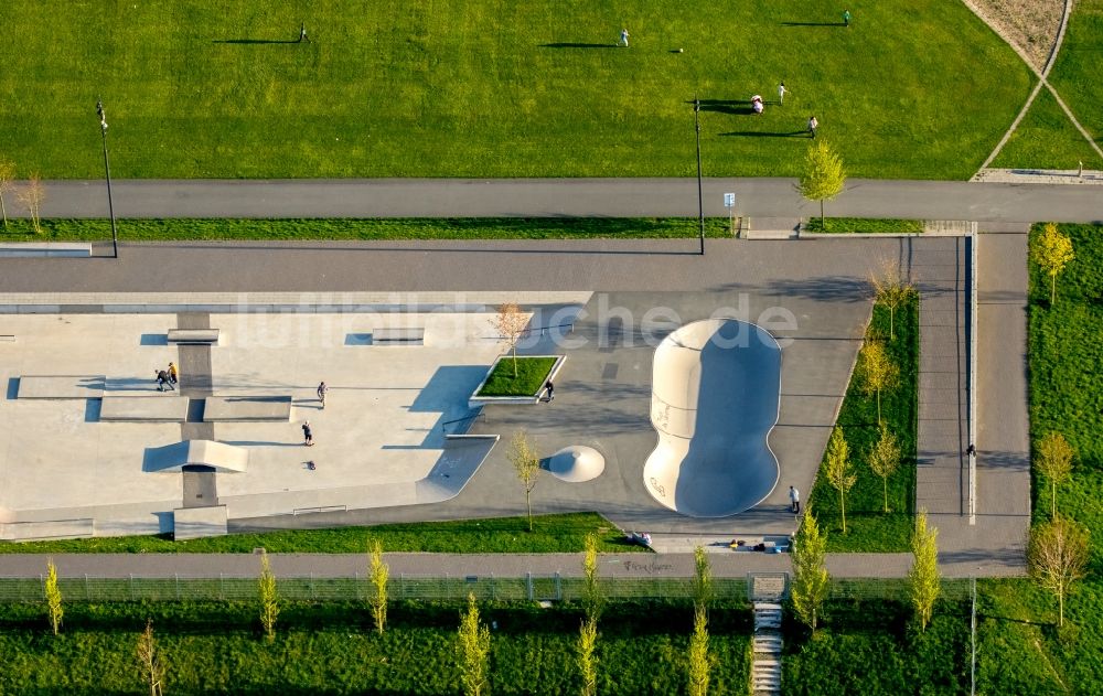 Hamm aus der Vogelperspektive: Freizeitzentrum Skater-Anlage im Lippepark Hamm - Schacht Franz in Hamm im Bundesland Nordrhein-Westfalen