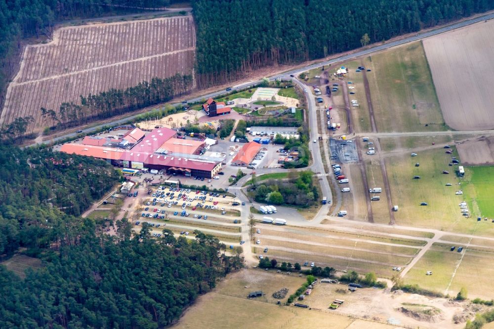 Beelitz von oben - Freizeitzentrum Spargel- und Erlebnishof Klaistow im Bundesland Brandenburg