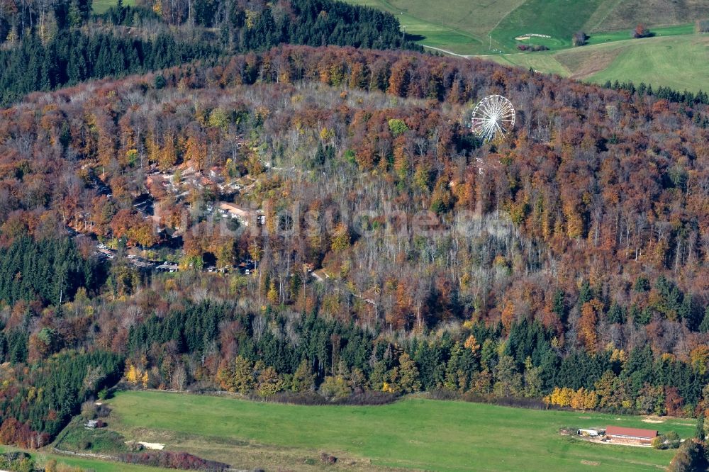 Sonnenbühl von oben - Freizeitzentrum Traumland Bärenhöhle in Sonnenbühl im Bundesland Baden-Württemberg, Deutschland