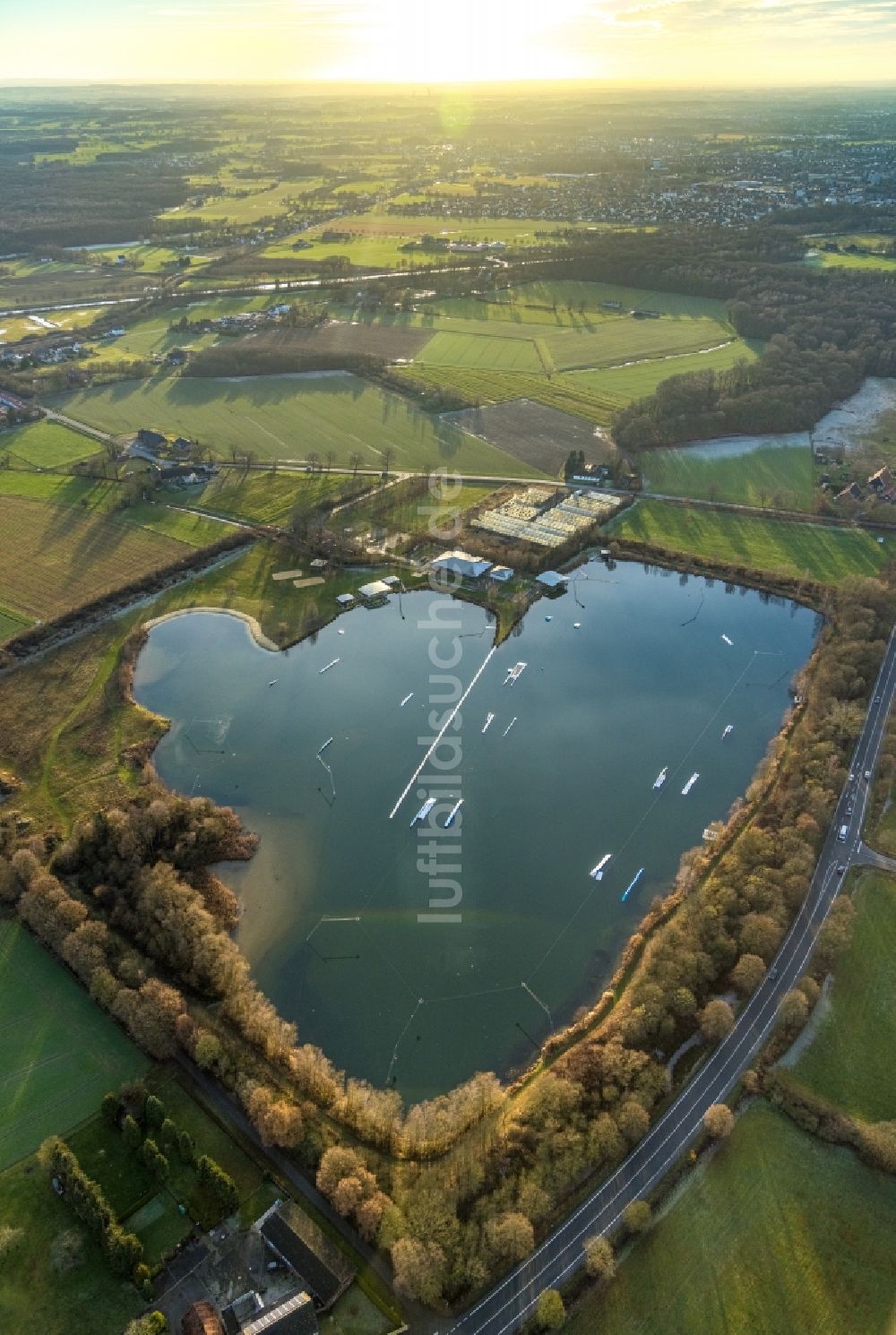 Hamm aus der Vogelperspektive: Freizeitzentrum der Wasserski - Rennbahn in Hamm im Bundesland Nordrhein-Westfalen