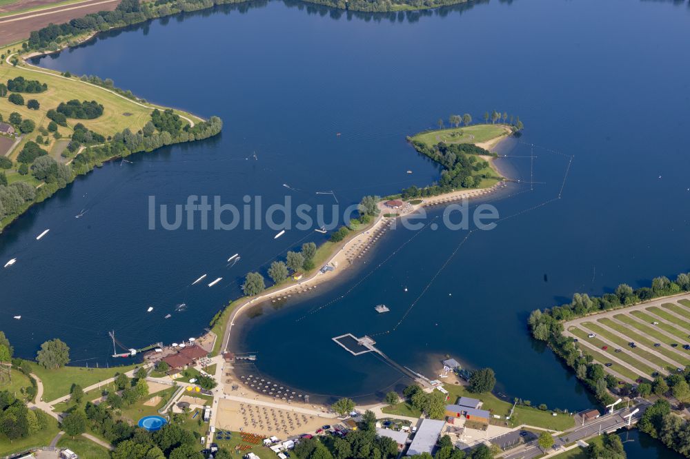 Luftaufnahme Xanten - Freizeitzentrum der Wasserski - Rennbahn in Xanten im Bundesland Nordrhein-Westfalen, Deutschland