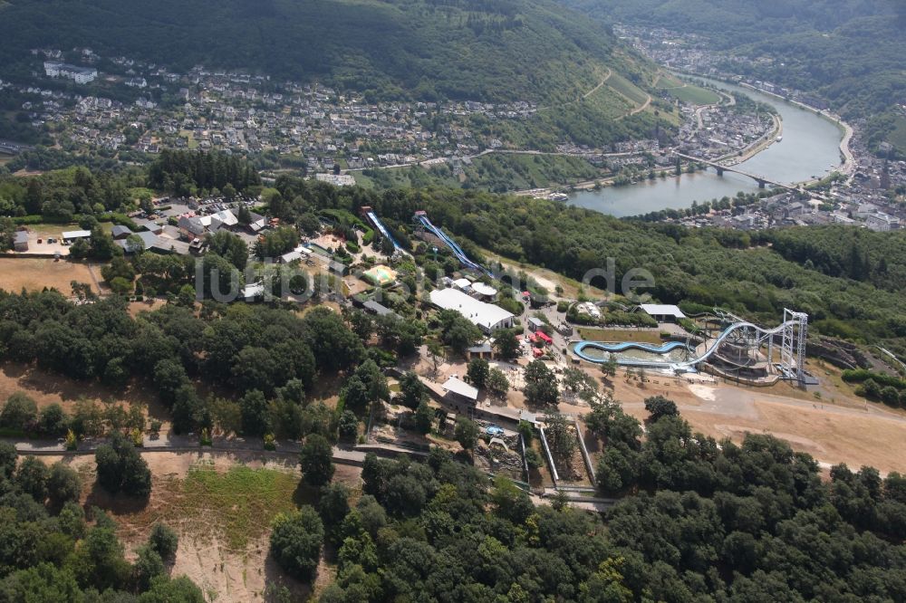 Klotten von oben - Freizeitzentrum Wild- und Freizeitpark Klotten in Klotten im Bundesland Rheinland-Pfalz, Deutschland