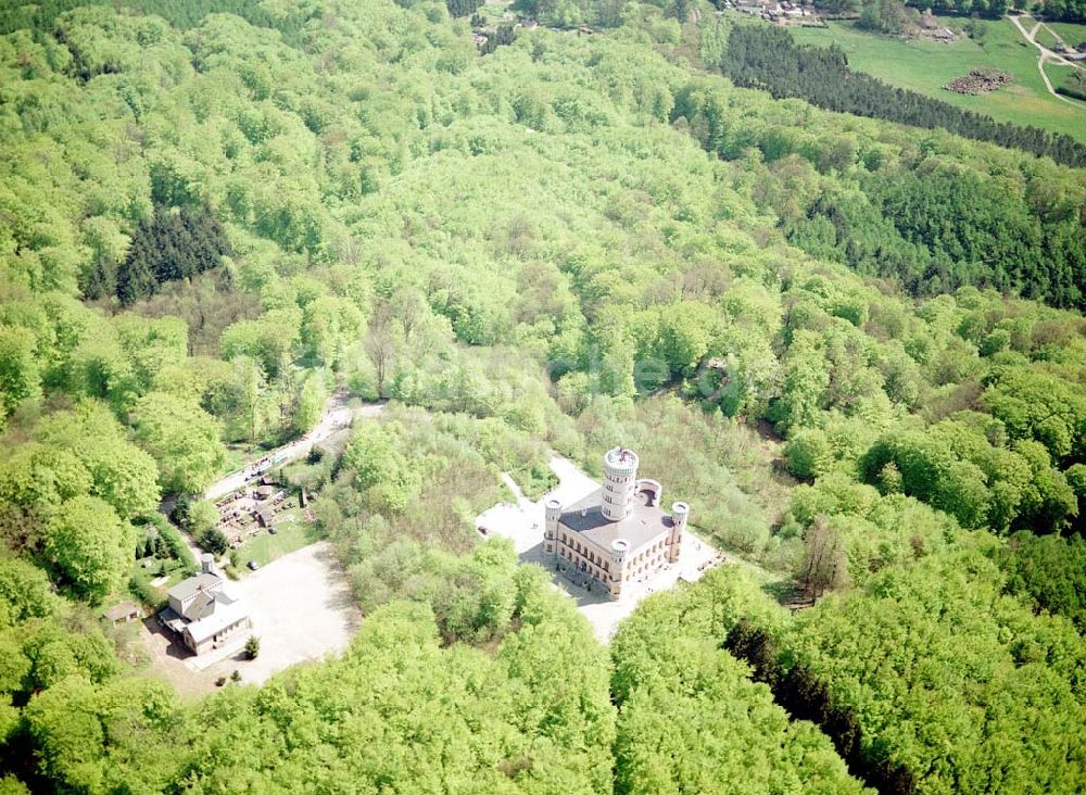 Granitz auf Rügen von oben - Frühjahrslandschaft am Jagdschloß Granitz auf Rügen.