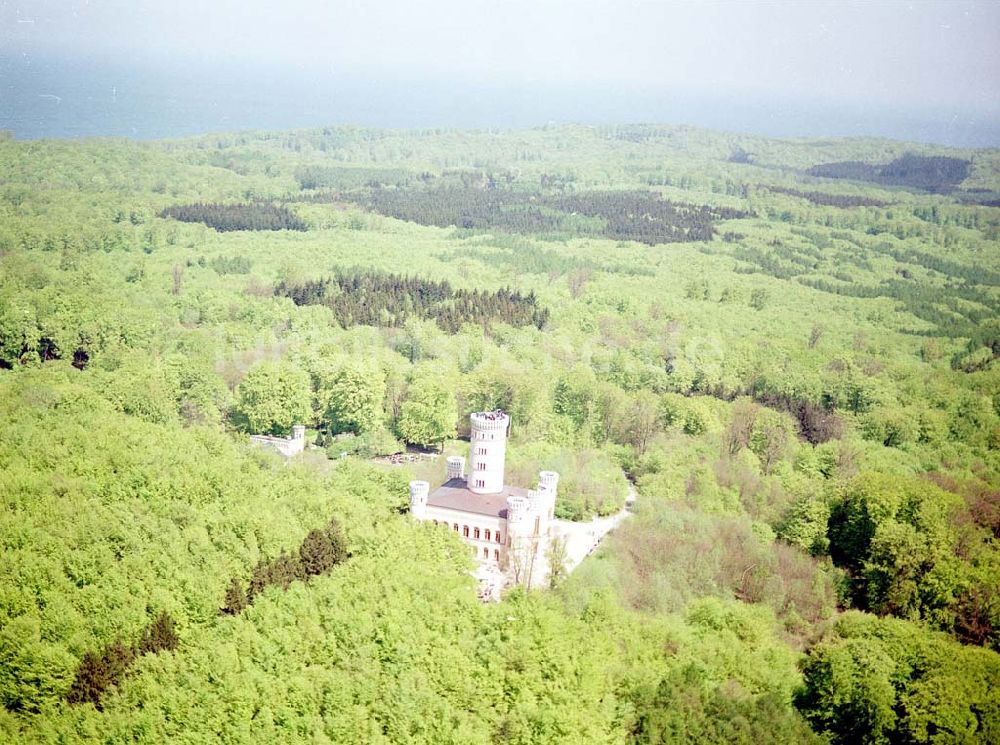 Luftbild Granitz auf Rügen - Frühjahrslandschaft am Jagdschloß Granitz auf Rügen.