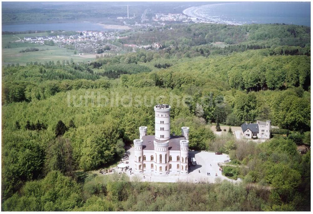 Luftbild Granitz auf Rügen - Frühjahrslandschaft am Jagdschloß Granitz auf Rügen.