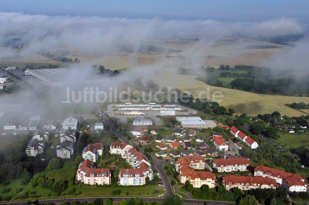 Luftbild Werneuchen - Frühnebel über Werneuchen OT Seefeld im Bundesland Brandenburg