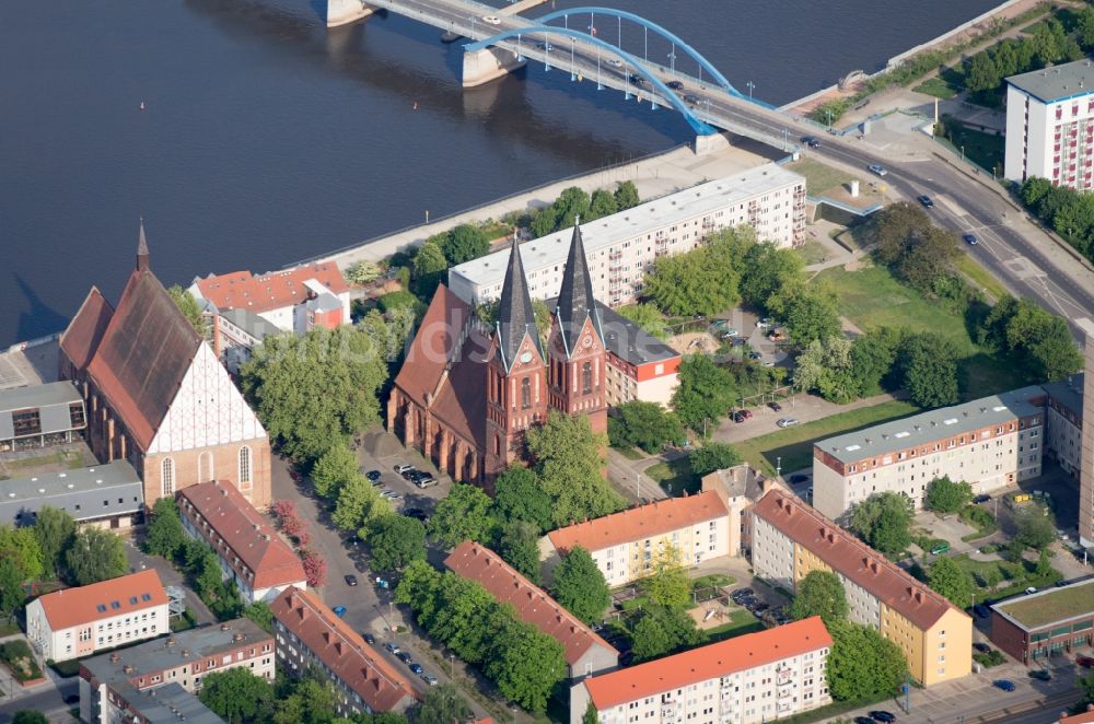 Frankfurt (Oder) von oben - Friedenskirche Frankfurt (Oder) im Bundesland Brandenburg