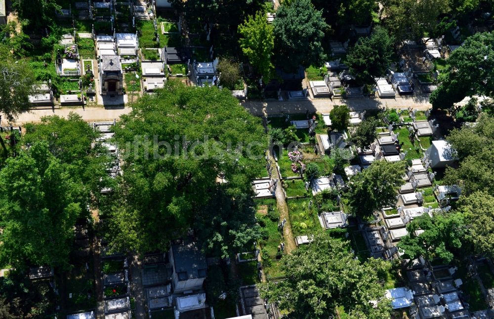 Luftaufnahme Bukarest - Friedhof der Auferstehung in Bukarest in Rumänien