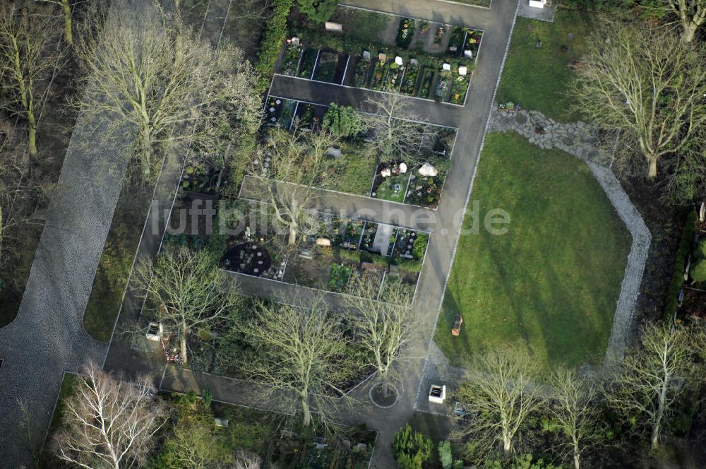 Luftaufnahme Berlin - Friedhof in Berlin-Mahlsdorf