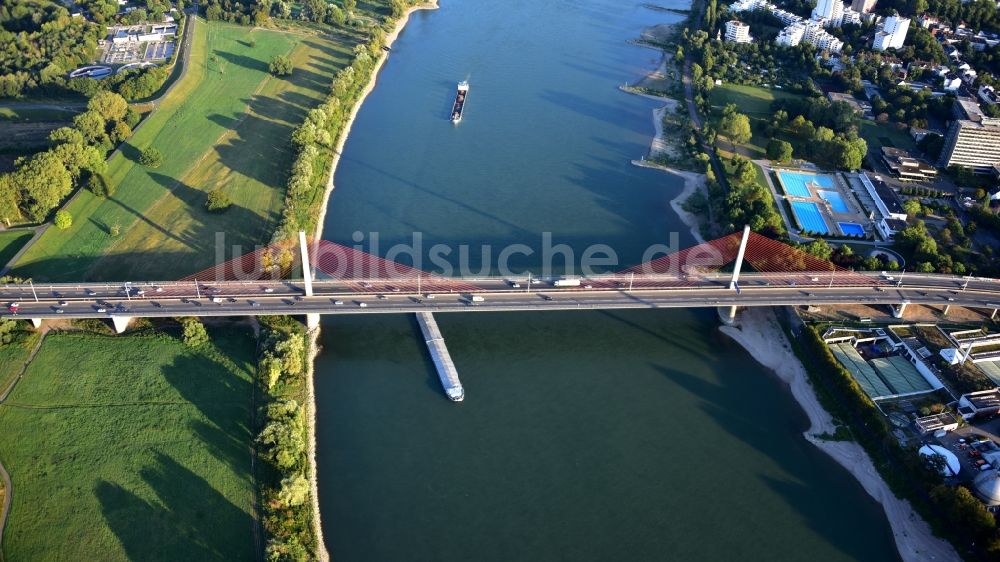 Luftbild Bonn - Friedrich-Ebert-Brücke in Bonn im Bundesland Nordrhein-Westfalen, Deutschland