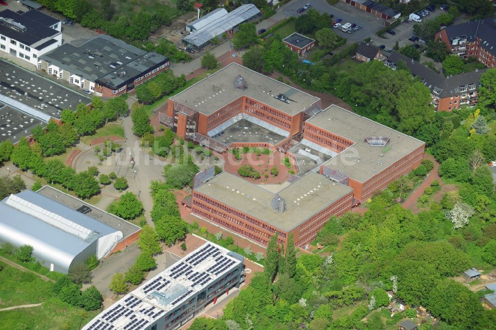 Lübeck aus der Vogelperspektive: Friedrich-Listschule im Stadtteil St.Lorenz Nord in Lübeck im Bundesland Schleswig-Holstein