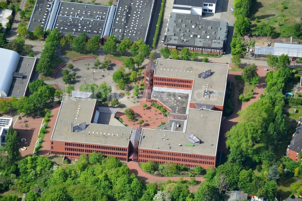 Luftbild Lübeck - Friedrich-Listschule im Stadtteil St.Lorenz Nord in Lübeck im Bundesland Schleswig-Holstein