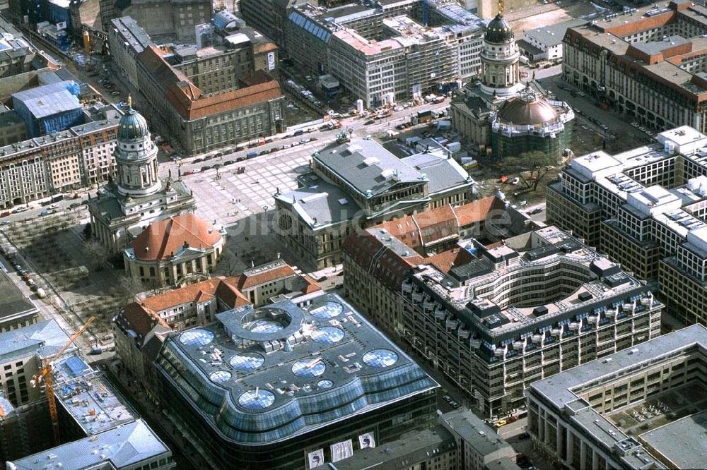 Berlin von oben - Friedrichstadtpassagen an der Friedrichstrasse in Berlin Mitte.