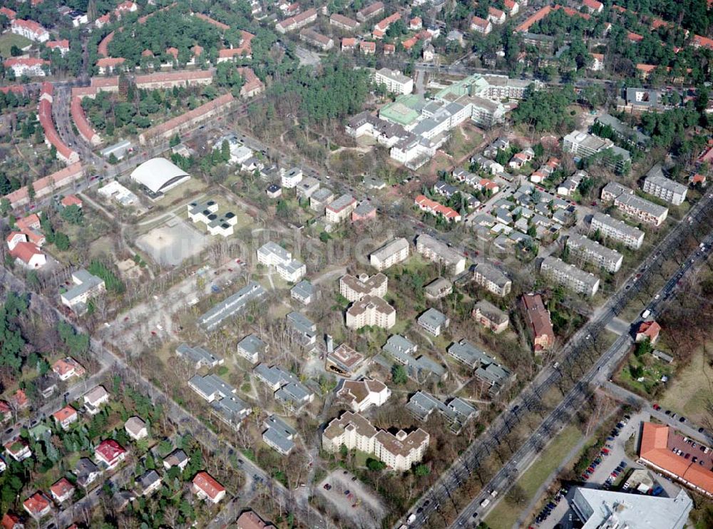 Berlin - Zehlendorf / Schlachtensee von oben - FU - Studentendorf an der Potsdamer Chaussee in Berlin - Schlachtensee.