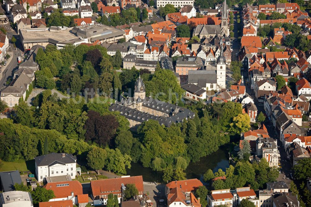 Luftbild Detmold - Fuerstliches Residenzschloss Detmold