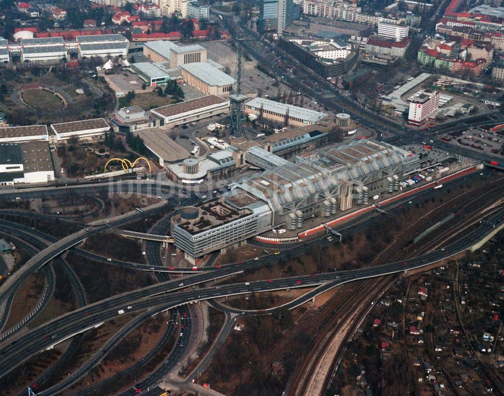 Luftaufnahme Berlin - Funkturm und Kongresszentrum ICC in Berlin