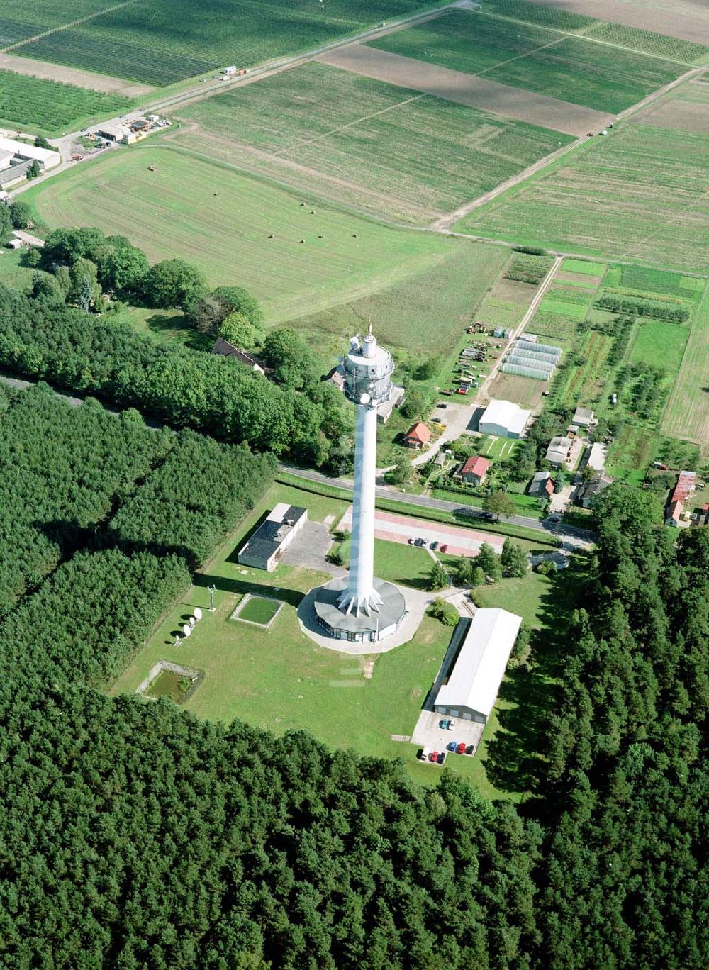 Luftbild Bernau - Funkturm südlich von Bernau bei Berlin.