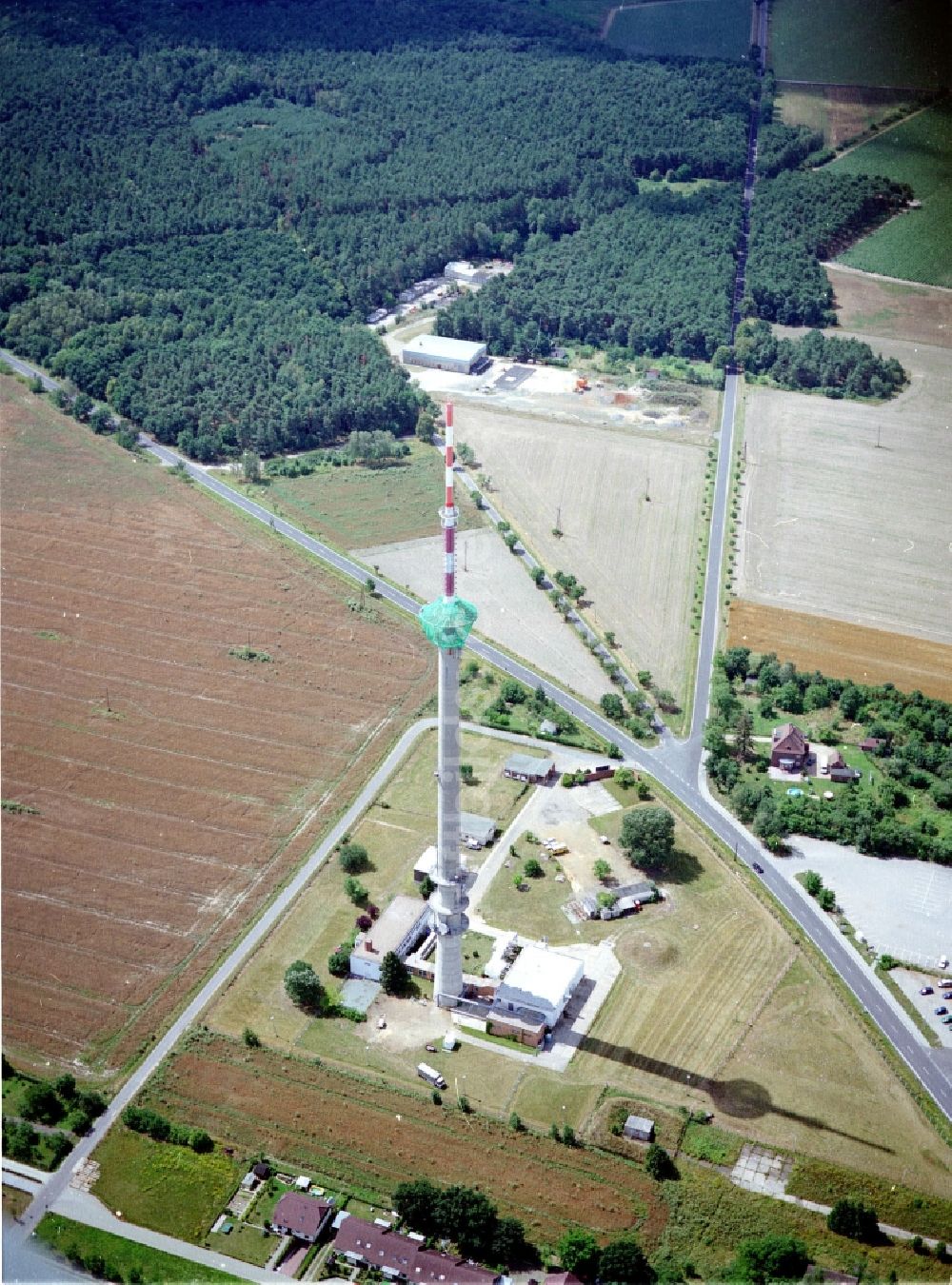 Luftaufnahme Calau - Funkturm und Sendeanlage als Grundnetzsender in Calau im Bundesland Brandenburg, Deutschland