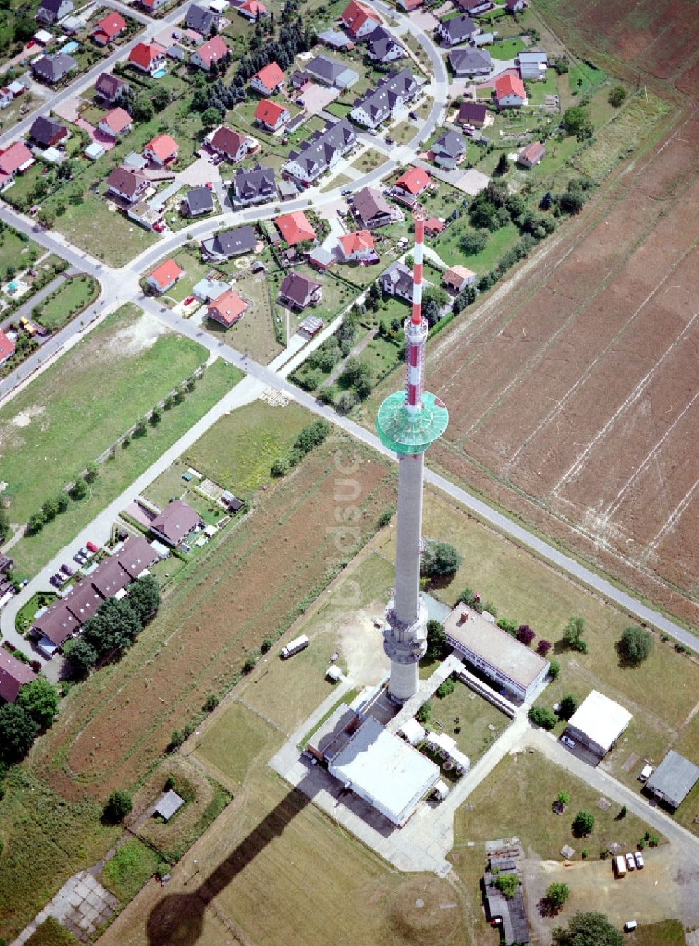 Calau aus der Vogelperspektive: Funkturm und Sendeanlage als Grundnetzsender in Calau im Bundesland Brandenburg, Deutschland