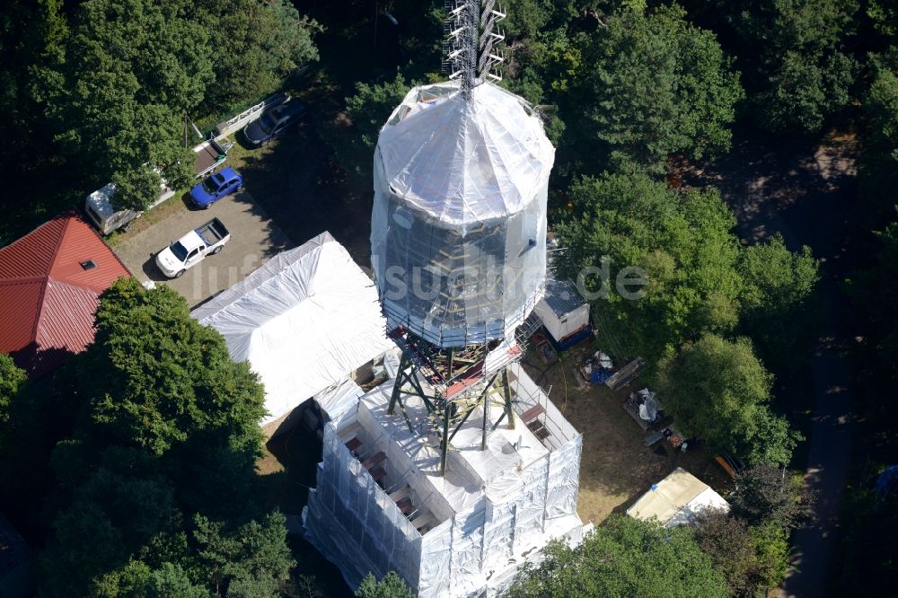 Maikammer aus der Vogelperspektive: Funkturm und Sendeanlage auf der Kalmit in Maikammer im Bundesland Rheinland-Pfalz