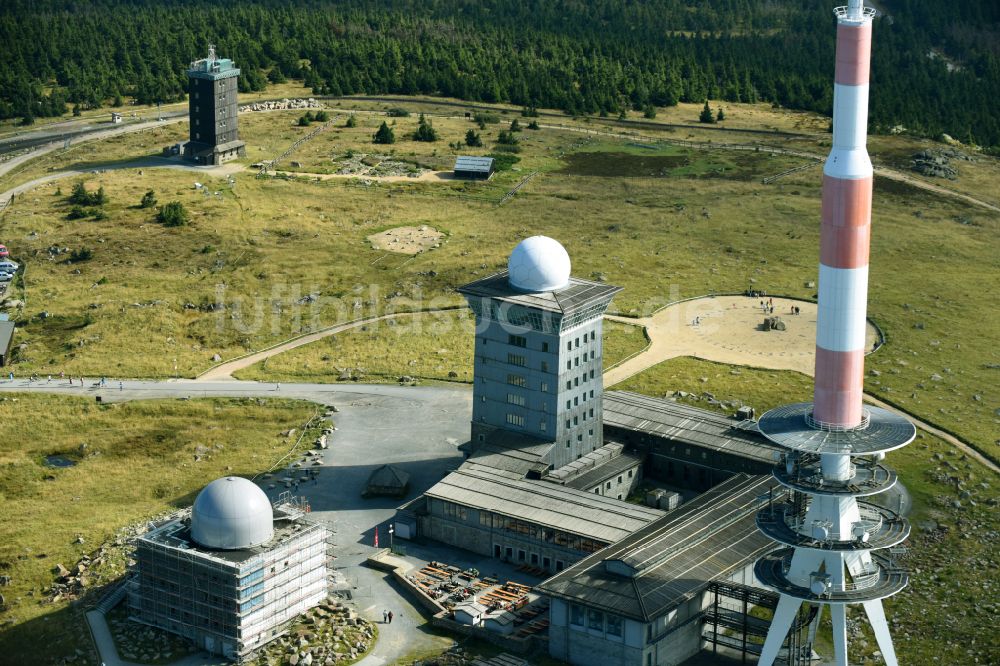 Schierke aus der Vogelperspektive: Funkturm und Sendeanlage auf der Kuppe des Brocken im Harz in Schierke im Bundesland Sachsen-Anhalt, Deutschland