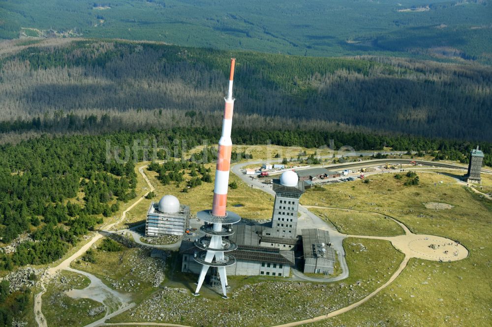 Luftaufnahme Schierke - Funkturm und Sendeanlage auf der Kuppe des Brocken im Harz in Schierke im Bundesland Sachsen-Anhalt, Deutschland