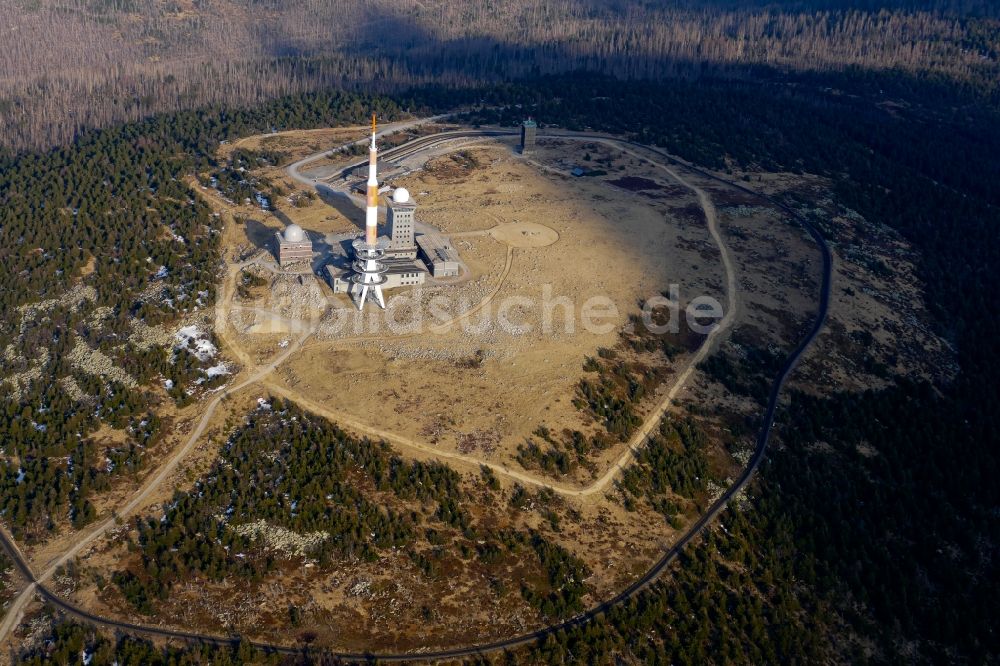 Schierke aus der Vogelperspektive: Funkturm und Sendeanlage auf der Kuppe des Brocken im Harz in Schierke im Bundesland Sachsen-Anhalt, Deutschland