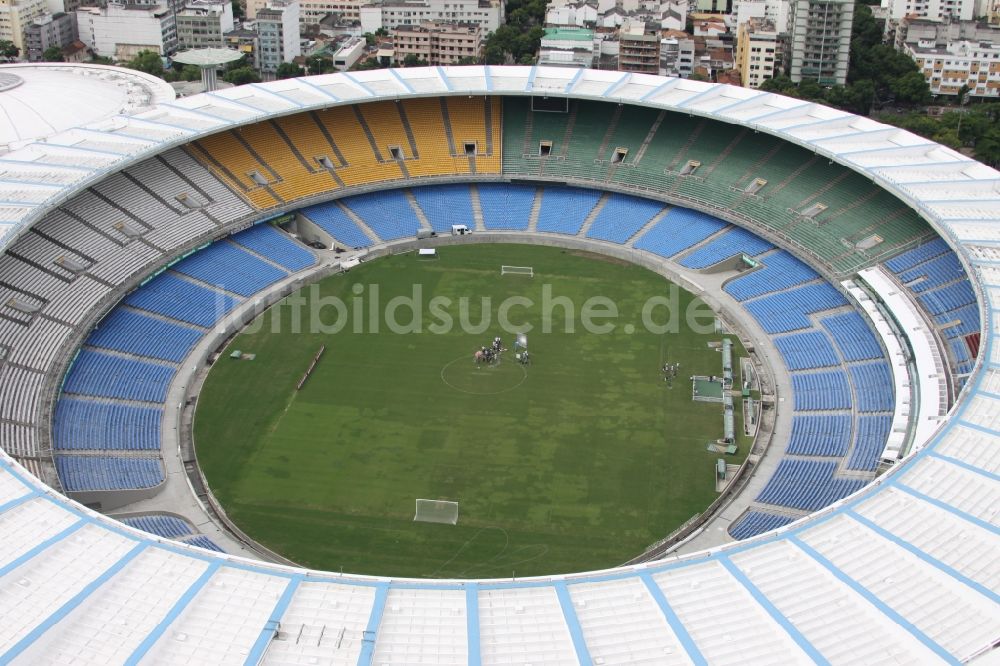 Rio de Janeiro von oben - Fussball- und Mehrzweckhalle Stadion Estadio do Maracana vor dem Umbau anlässlich des FIFA World Cup 2014 in Rio de Janeiro in Brasilien 