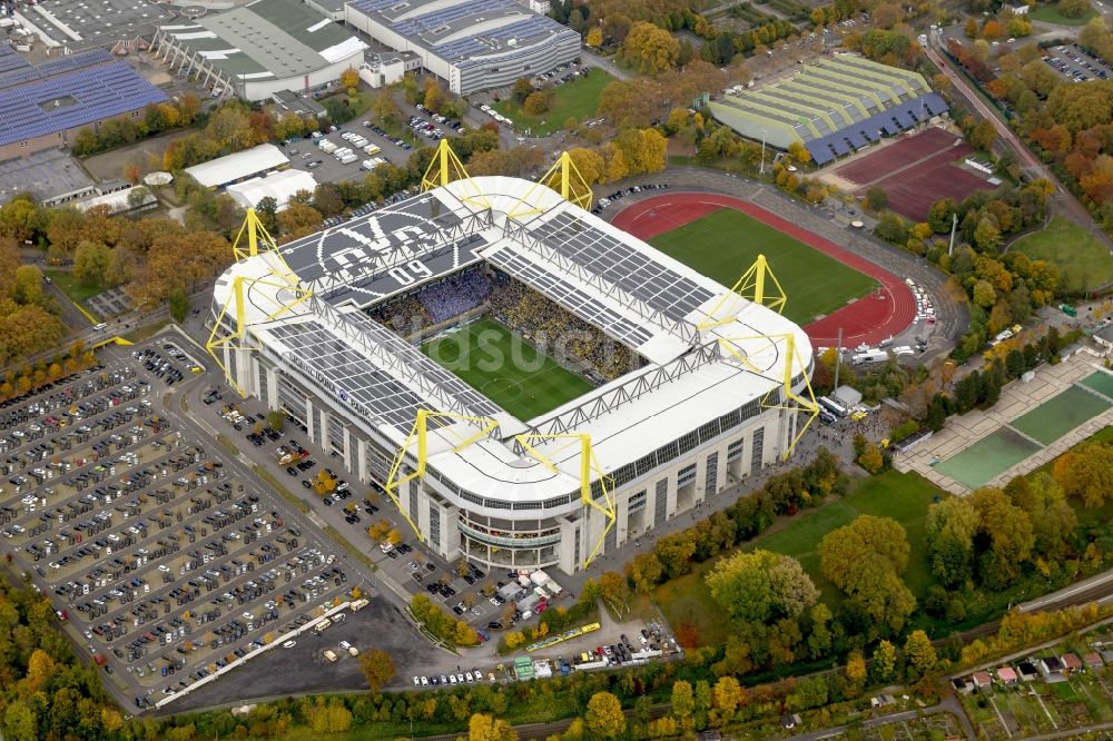 Luftaufnahme Dortmund - Fußballspiel BVB Revierderby im Borusseum , dem Stadion Signal Iduna Park in Dortmund