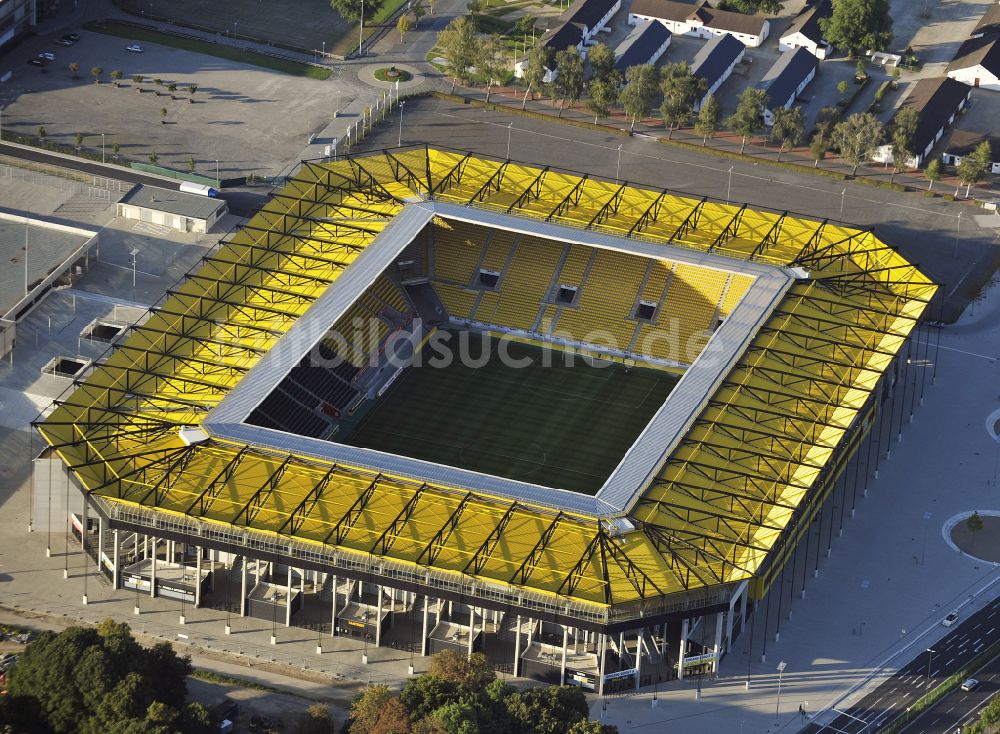 Aachen aus der Vogelperspektive: Fussballstadion Aachener Tivoli in Aachen im Bundesland Nordrhein-Westfalen, Deutschland