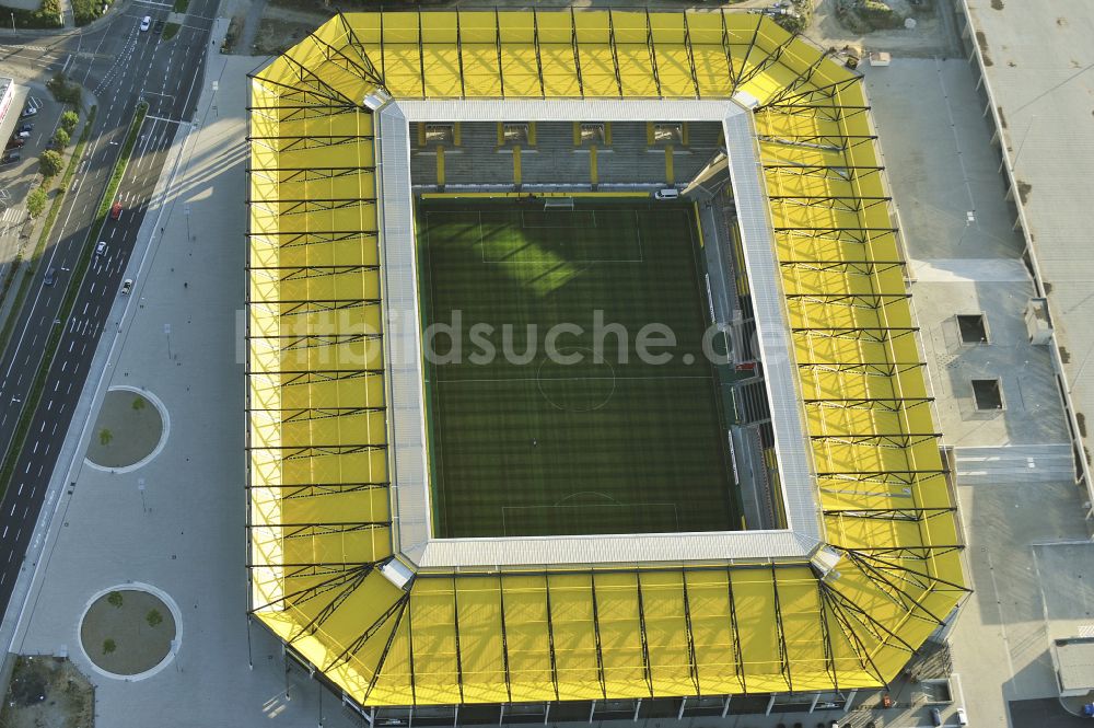 Aachen aus der Vogelperspektive: Fussballstadion Aachener Tivoli in Aachen im Bundesland Nordrhein-Westfalen, Deutschland