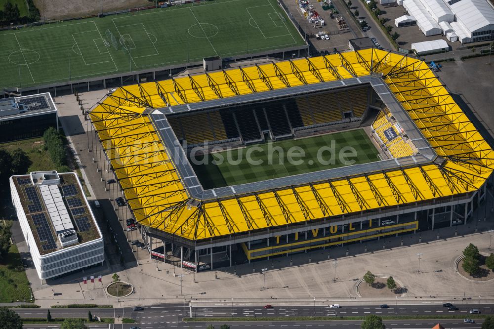 Aachen aus der Vogelperspektive: Fussballstadion Aachener Tivoli in Aachen im Bundesland Nordrhein-Westfalen, Deutschland