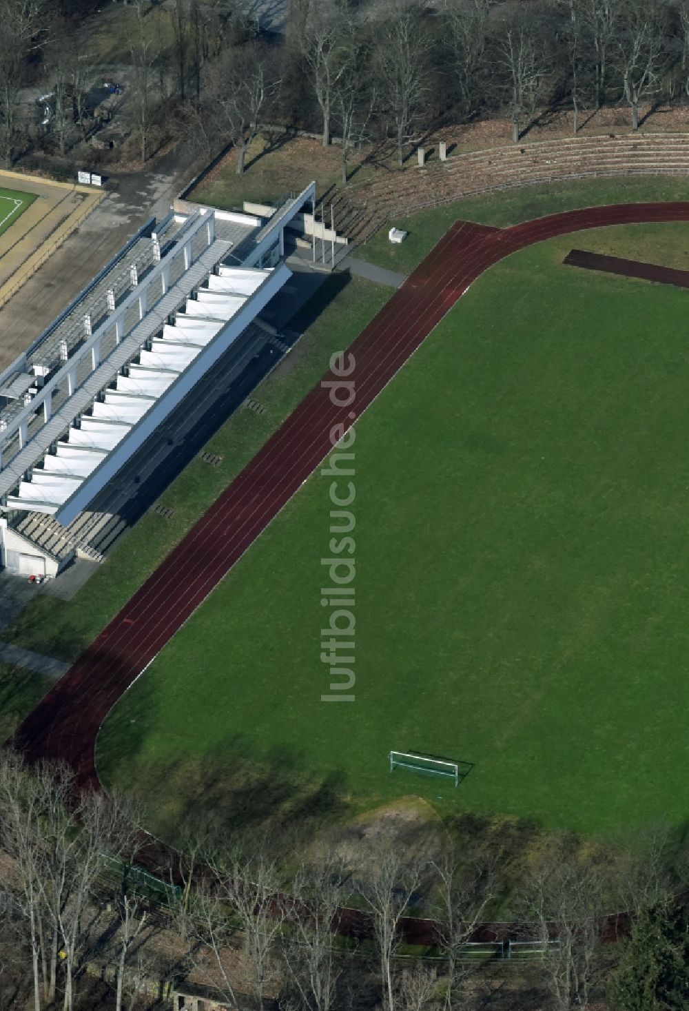 Berlin von oben - Fussballstadion Sportanlage Volkspark Mariendorf in Berlin