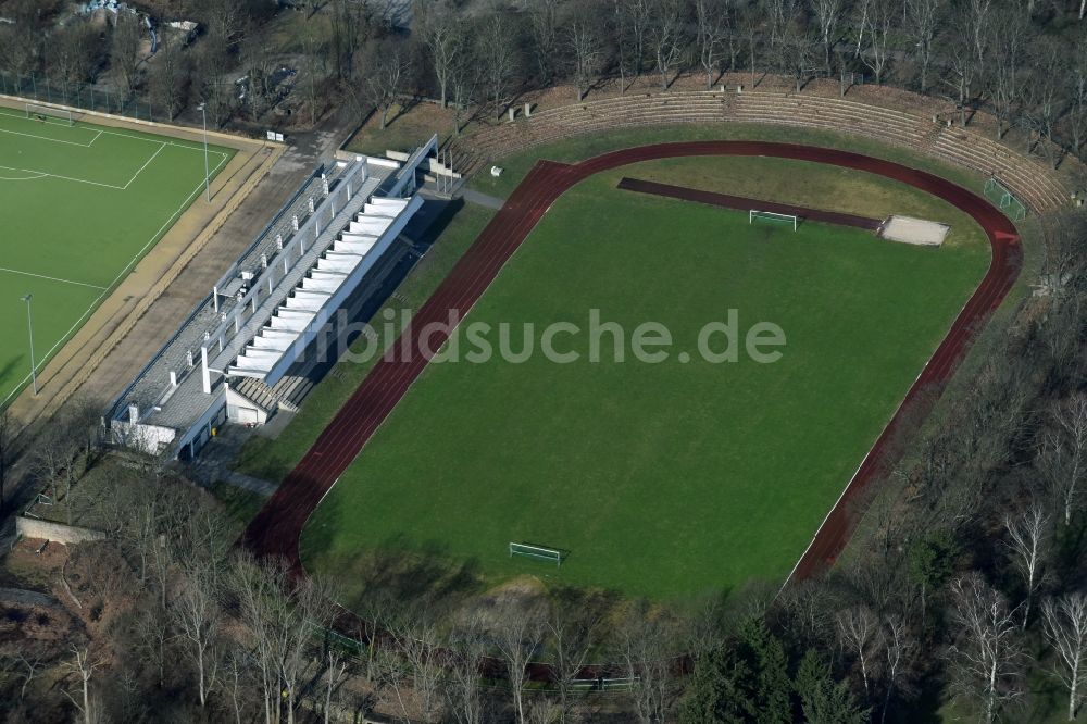 Berlin aus der Vogelperspektive: Fussballstadion Sportanlage Volkspark Mariendorf in Berlin