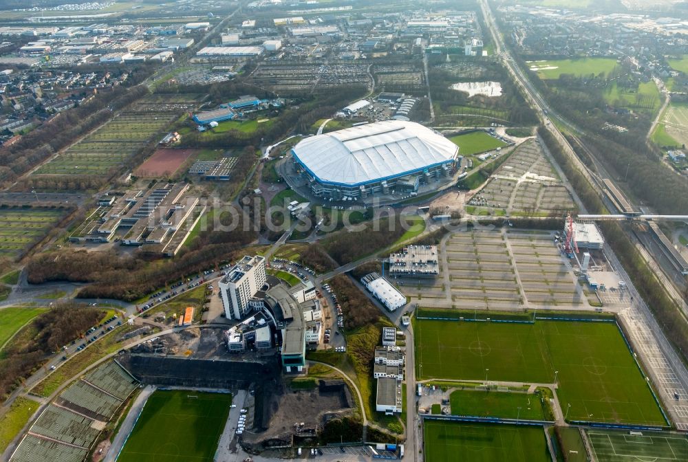 Gelsenkirchen von oben - Fussballstadion Veltins-Arena auf Schalke des Vereins Schalke 04 in Gelsenkirchen im Bundesland Nordrhein-Westfalen